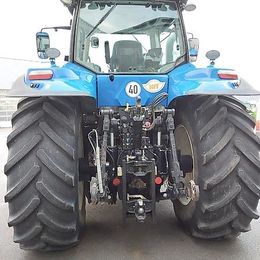 New Holland T8.410 UC