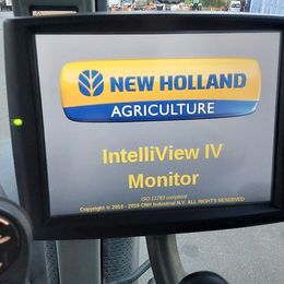 New Holland T8.410 UC