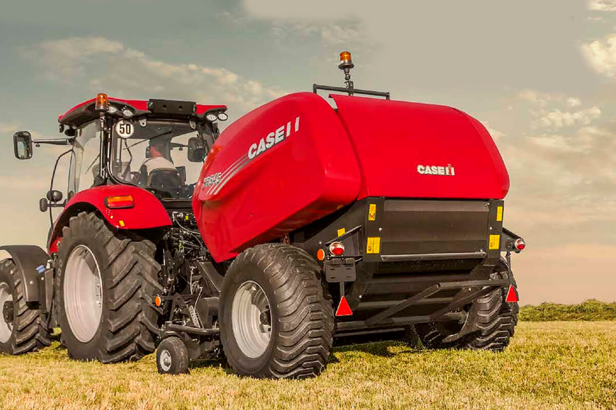 CASE IH Festkammerpresse RB 545