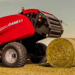 CASE IH Festkammerpresse RB 545