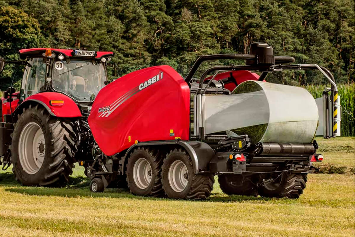 CASE IH Festkammerpresse RB 545