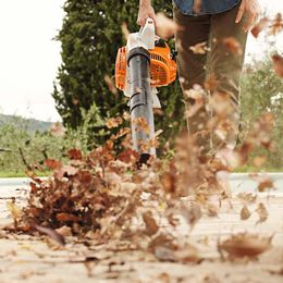 Stihl Blasgeräte und Saughäcksler